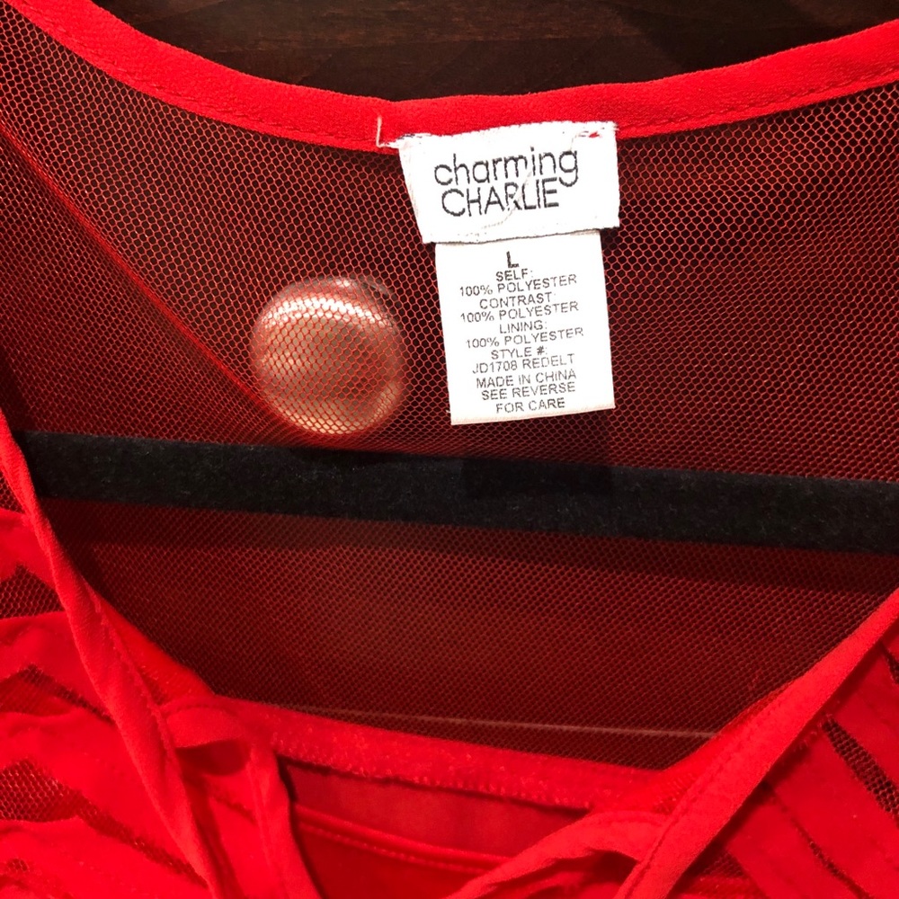 Red Dress - Picture 4 of 7